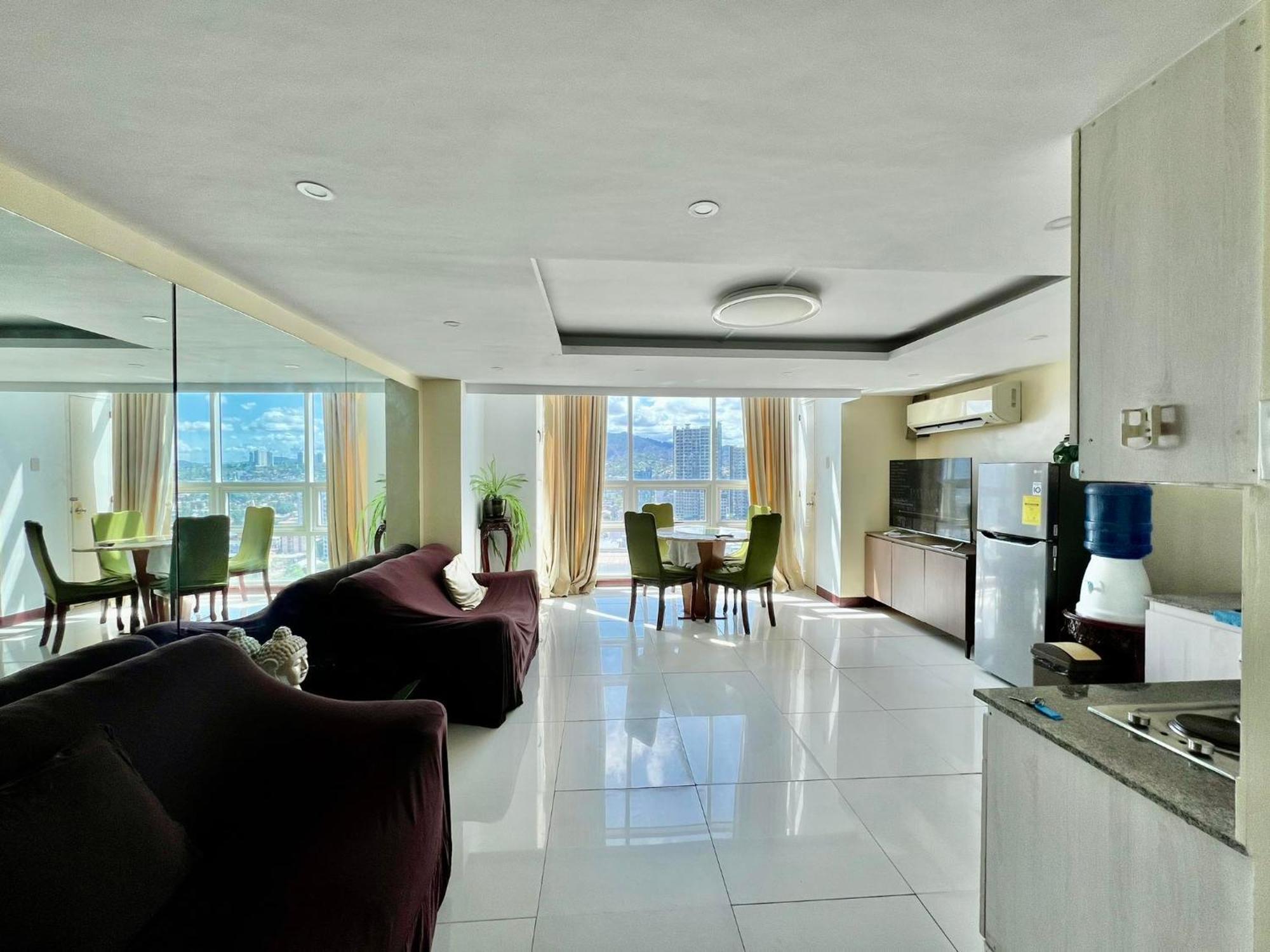 2 Bedroom Condo Unit With City And Mountain View Cebu Εξωτερικό φωτογραφία