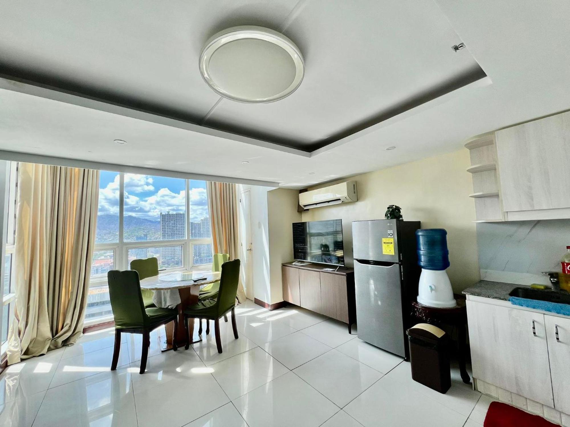 2 Bedroom Condo Unit With City And Mountain View Cebu Εξωτερικό φωτογραφία